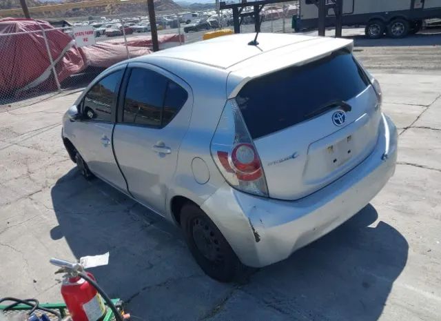 Photo 2 VIN: JTDKDTB34D1556088 - TOYOTA PRIUS C 