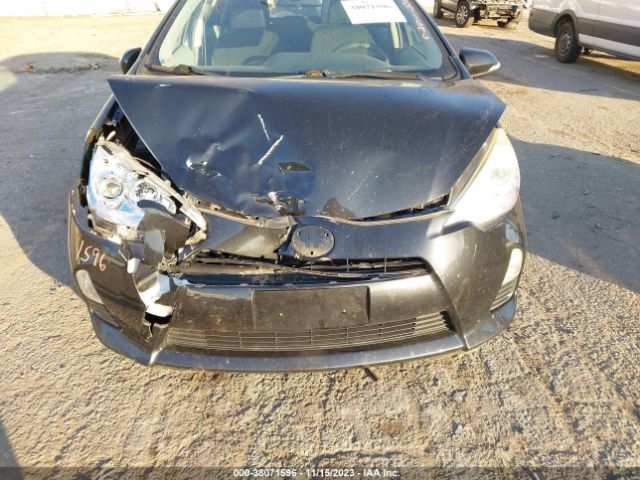 Photo 5 VIN: JTDKDTB34D1556236 - TOYOTA PRIUS C 