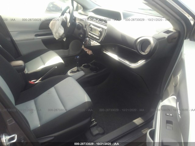 Photo 4 VIN: JTDKDTB34E1061472 - TOYOTA PRIUS C 