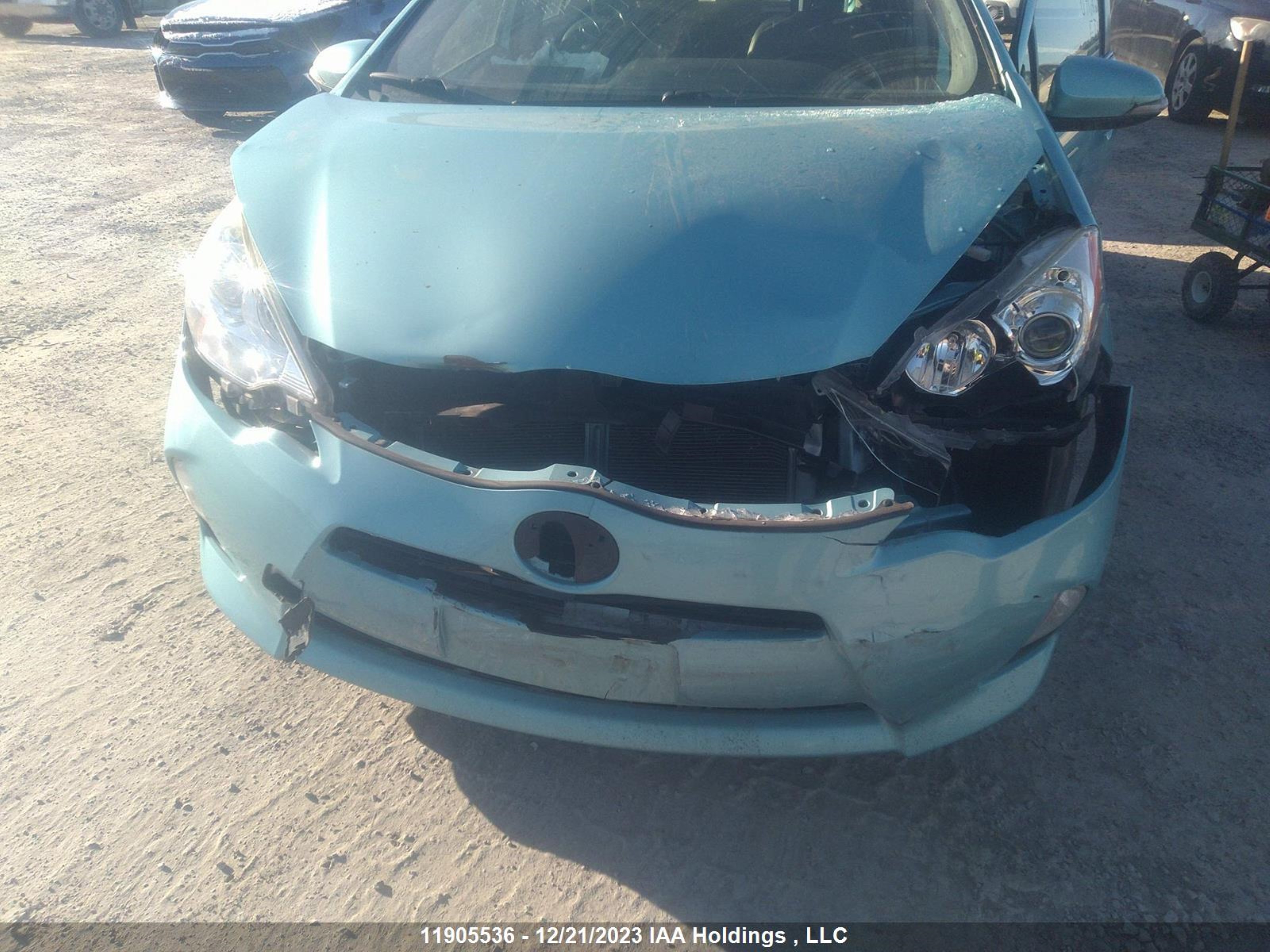 Photo 5 VIN: JTDKDTB34E1070625 - TOYOTA PRIUS C 