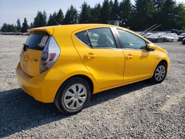 Photo 2 VIN: JTDKDTB34E1075145 - TOYOTA PRIUS C 