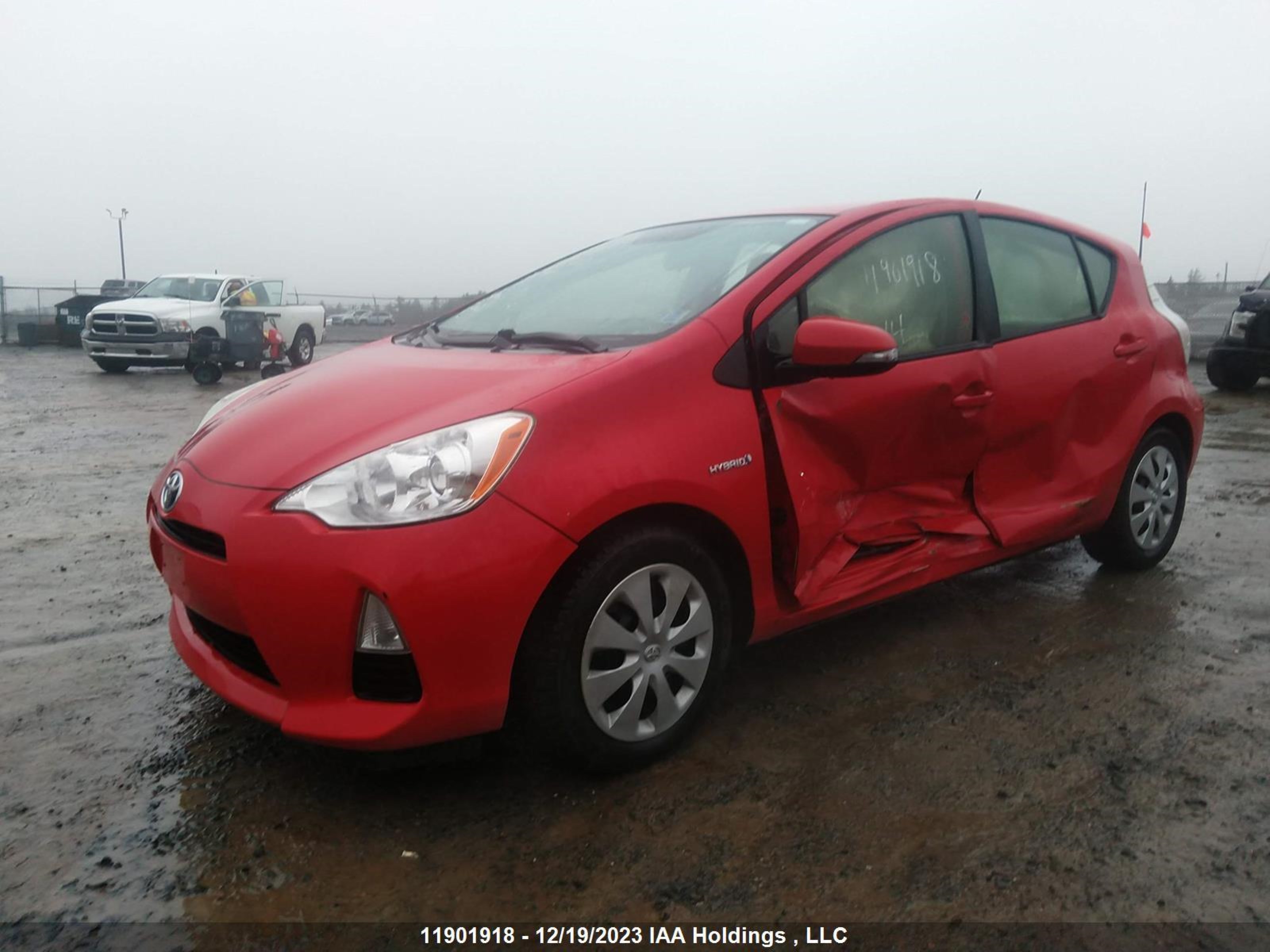 Photo 1 VIN: JTDKDTB34E1561938 - TOYOTA PRIUS C 