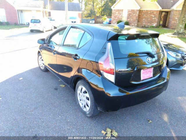 Photo 2 VIN: JTDKDTB34F1575873 - TOYOTA PRIUS C 