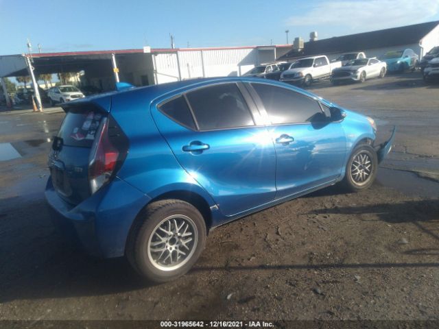 Photo 3 VIN: JTDKDTB34F1578448 - TOYOTA PRIUS C 