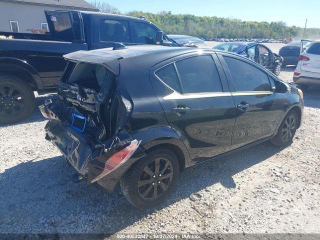 Photo 3 VIN: JTDKDTB34G1118241 - TOYOTA PRIUS C 