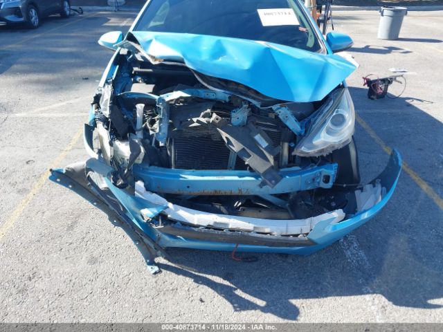 Photo 5 VIN: JTDKDTB34G1123228 - TOYOTA PRIUS C 