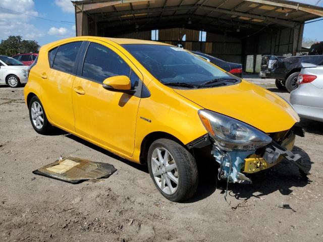 Photo 3 VIN: JTDKDTB34G1131197 - TOYOTA PRIUS C 