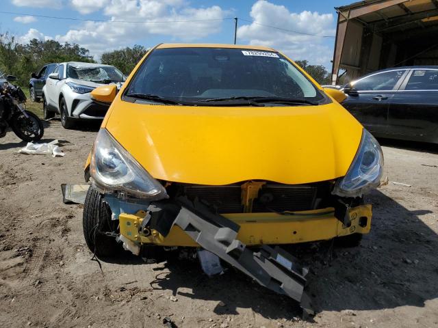 Photo 4 VIN: JTDKDTB34G1131197 - TOYOTA PRIUS C 