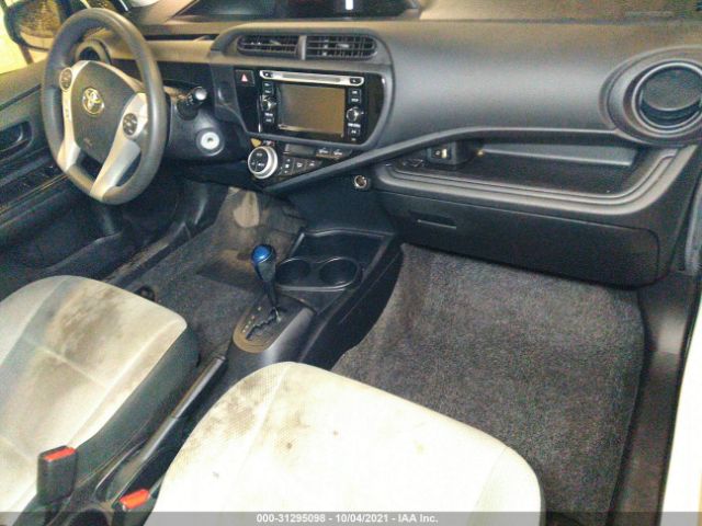 Photo 4 VIN: JTDKDTB34G1131412 - TOYOTA PRIUS C 