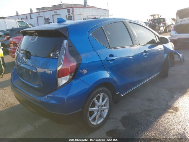 Photo 3 VIN: JTDKDTB34H1593633 - TOYOTA PRIUS C 