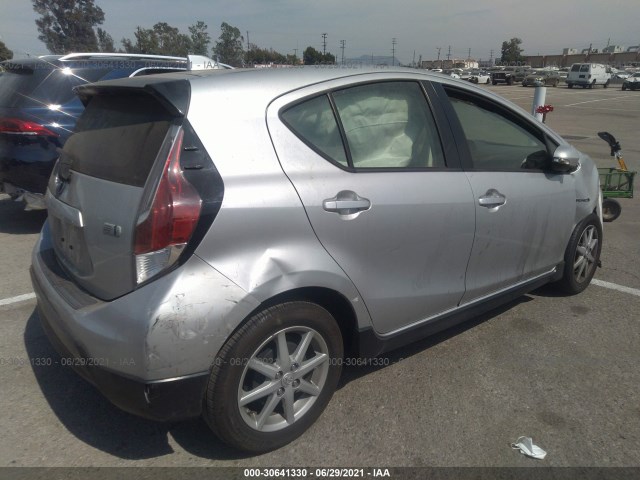 Photo 3 VIN: JTDKDTB34H1598377 - TOYOTA PRIUS C 