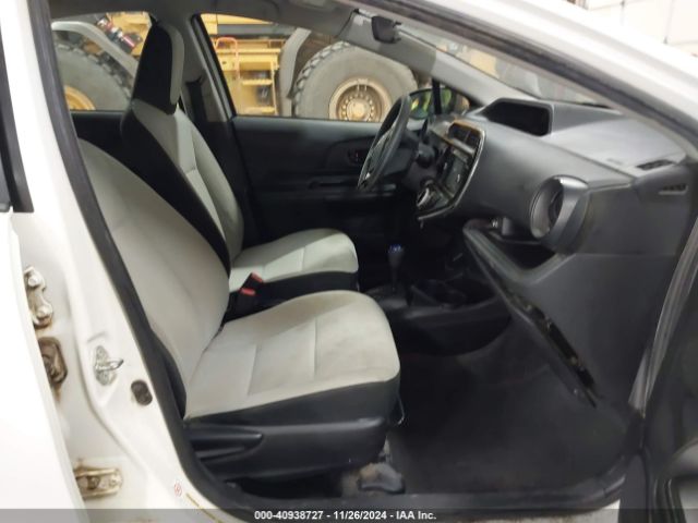 Photo 4 VIN: JTDKDTB34J1618438 - TOYOTA PRIUS C 