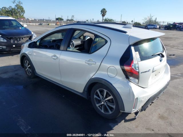 Photo 2 VIN: JTDKDTB34K1620241 - TOYOTA PRIUS C 