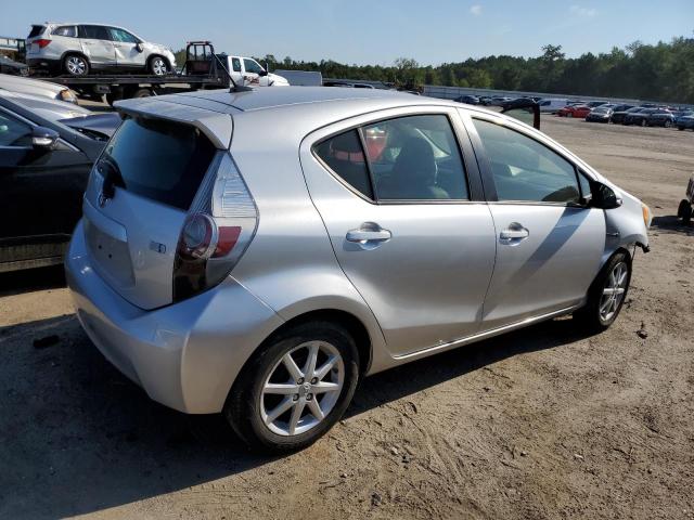 Photo 2 VIN: JTDKDTB35C1008230 - TOYOTA PRIUS 