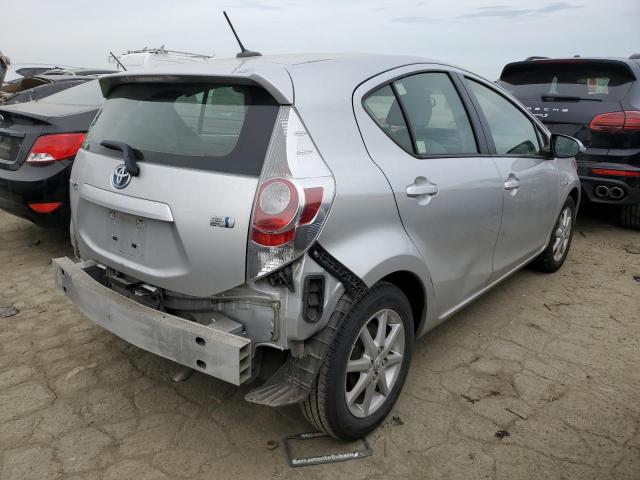 Photo 2 VIN: JTDKDTB35C1029577 - TOYOTA PRIUS C 