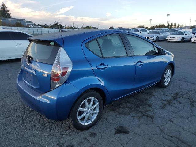 Photo 2 VIN: JTDKDTB35C1030521 - TOYOTA PRIUS C 