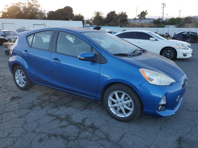 Photo 3 VIN: JTDKDTB35C1030521 - TOYOTA PRIUS C 