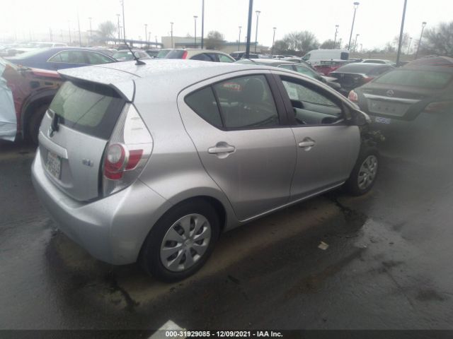 Photo 3 VIN: JTDKDTB35C1511661 - TOYOTA PRIUS C 