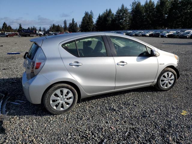 Photo 2 VIN: JTDKDTB35C1514673 - TOYOTA PRIUS C 