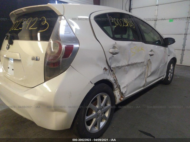 Photo 5 VIN: JTDKDTB35D1037387 - TOYOTA PRIUS C 