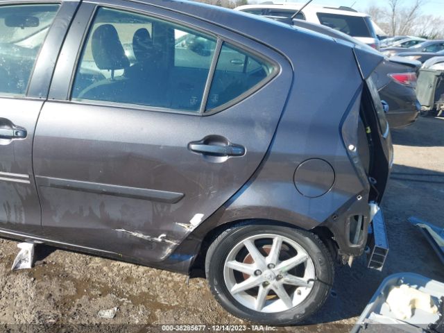 Photo 5 VIN: JTDKDTB35D1039897 - TOYOTA PRIUS C 