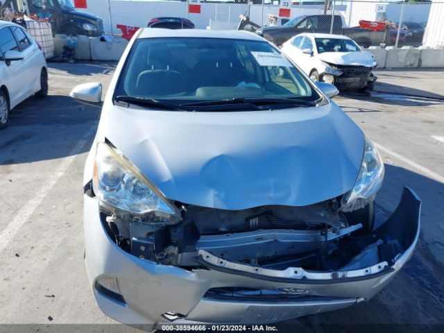 Photo 5 VIN: JTDKDTB35D1040001 - TOYOTA PRIUS C 