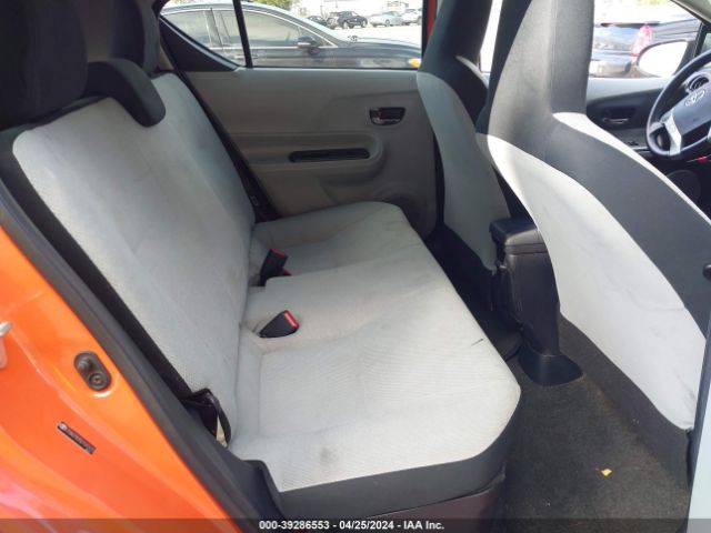 Photo 7 VIN: JTDKDTB35D1047675 - TOYOTA PRIUS C 