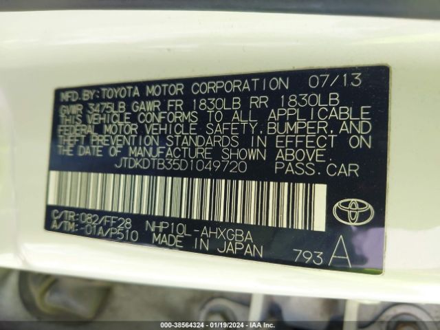 Photo 8 VIN: JTDKDTB35D1049720 - TOYOTA PRIUS C 