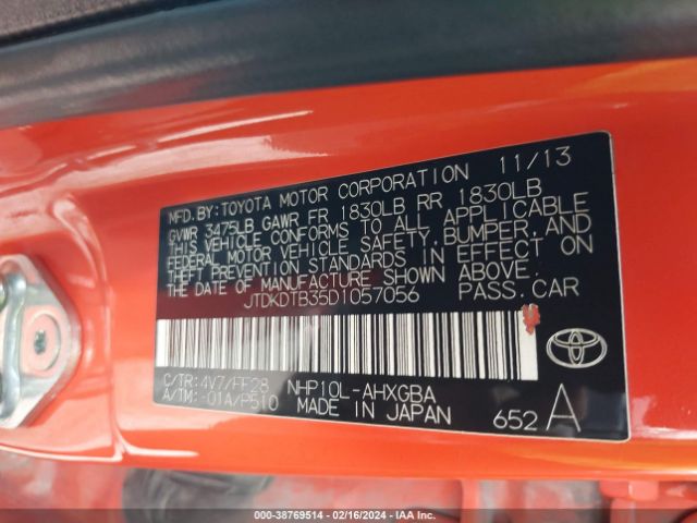 Photo 8 VIN: JTDKDTB35D1057056 - TOYOTA PRIUS C 