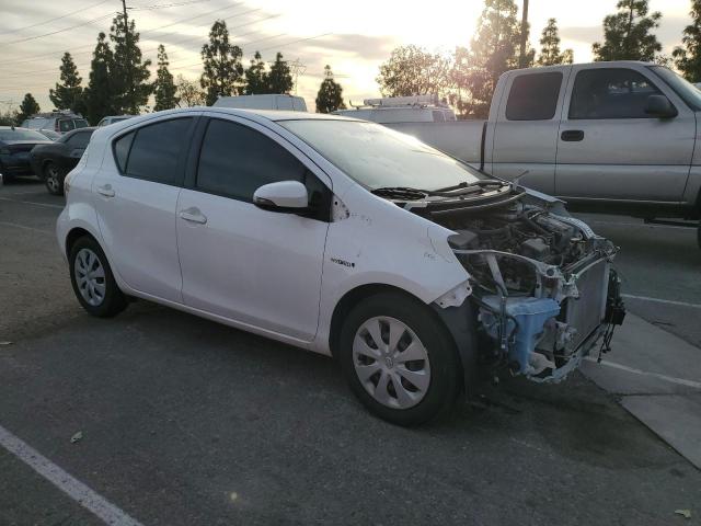 Photo 3 VIN: JTDKDTB35D1532897 - TOYOTA PRIUS C 