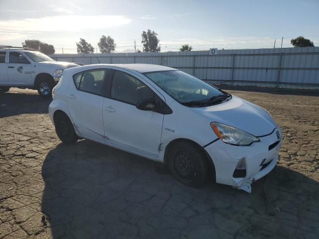 Photo 3 VIN: JTDKDTB35D1541521 - TOYOTA PRIUS C 