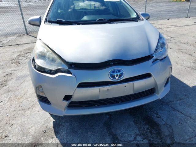 Photo 5 VIN: JTDKDTB35D1550820 - TOYOTA PRIUS C 