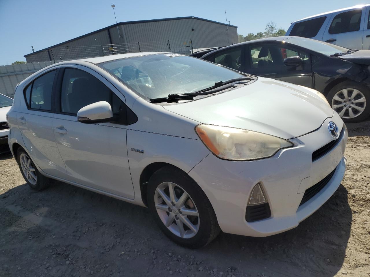 Photo 3 VIN: JTDKDTB35D1551272 - TOYOTA PRIUS 