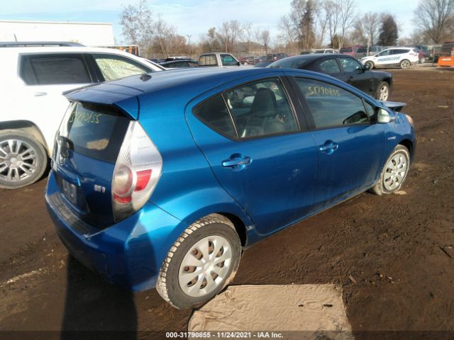 Photo 3 VIN: JTDKDTB35D1556391 - TOYOTA PRIUS C 