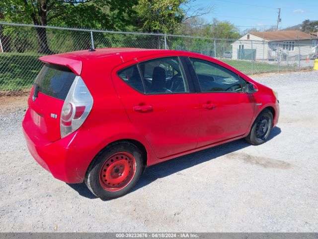 Photo 3 VIN: JTDKDTB35E1059522 - TOYOTA PRIUS C 