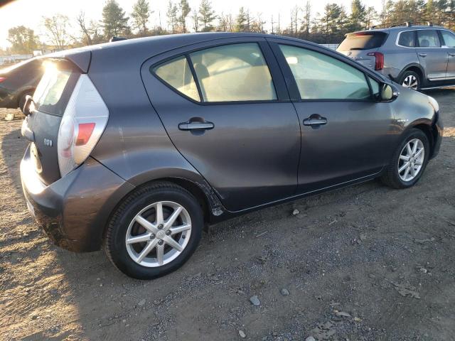 Photo 2 VIN: JTDKDTB35E1063229 - TOYOTA PRIUS C 