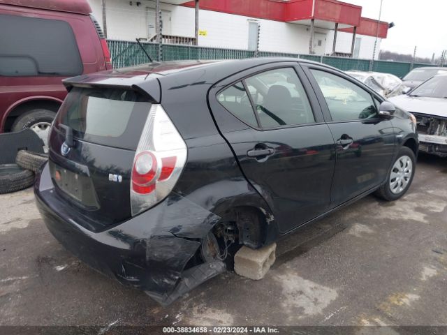 Photo 3 VIN: JTDKDTB35E1068222 - TOYOTA PRIUS C 