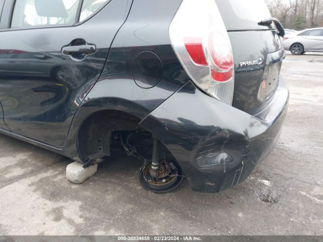 Photo 5 VIN: JTDKDTB35E1068222 - TOYOTA PRIUS C 