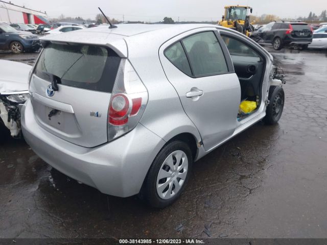 Photo 3 VIN: JTDKDTB35E1557963 - TOYOTA PRIUS C 