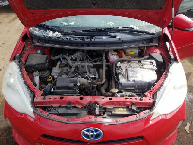 Photo 6 VIN: JTDKDTB35E1558949 - TOYOTA PRIUS C 