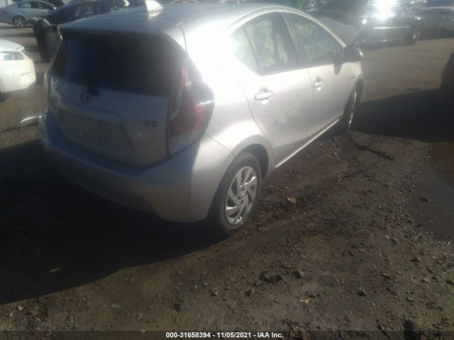 Photo 3 VIN: JTDKDTB35F1091355 - TOYOTA PRIUS C 