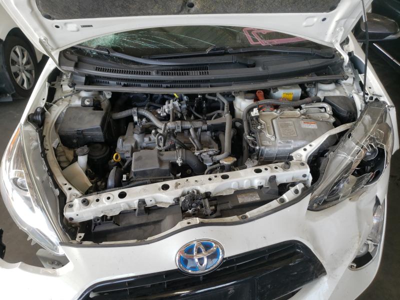 Photo 6 VIN: JTDKDTB35F1098077 - TOYOTA PRIUS C 