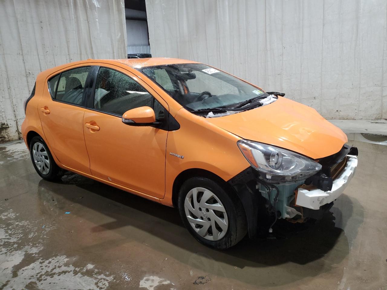 Photo 3 VIN: JTDKDTB35F1101818 - TOYOTA PRIUS 