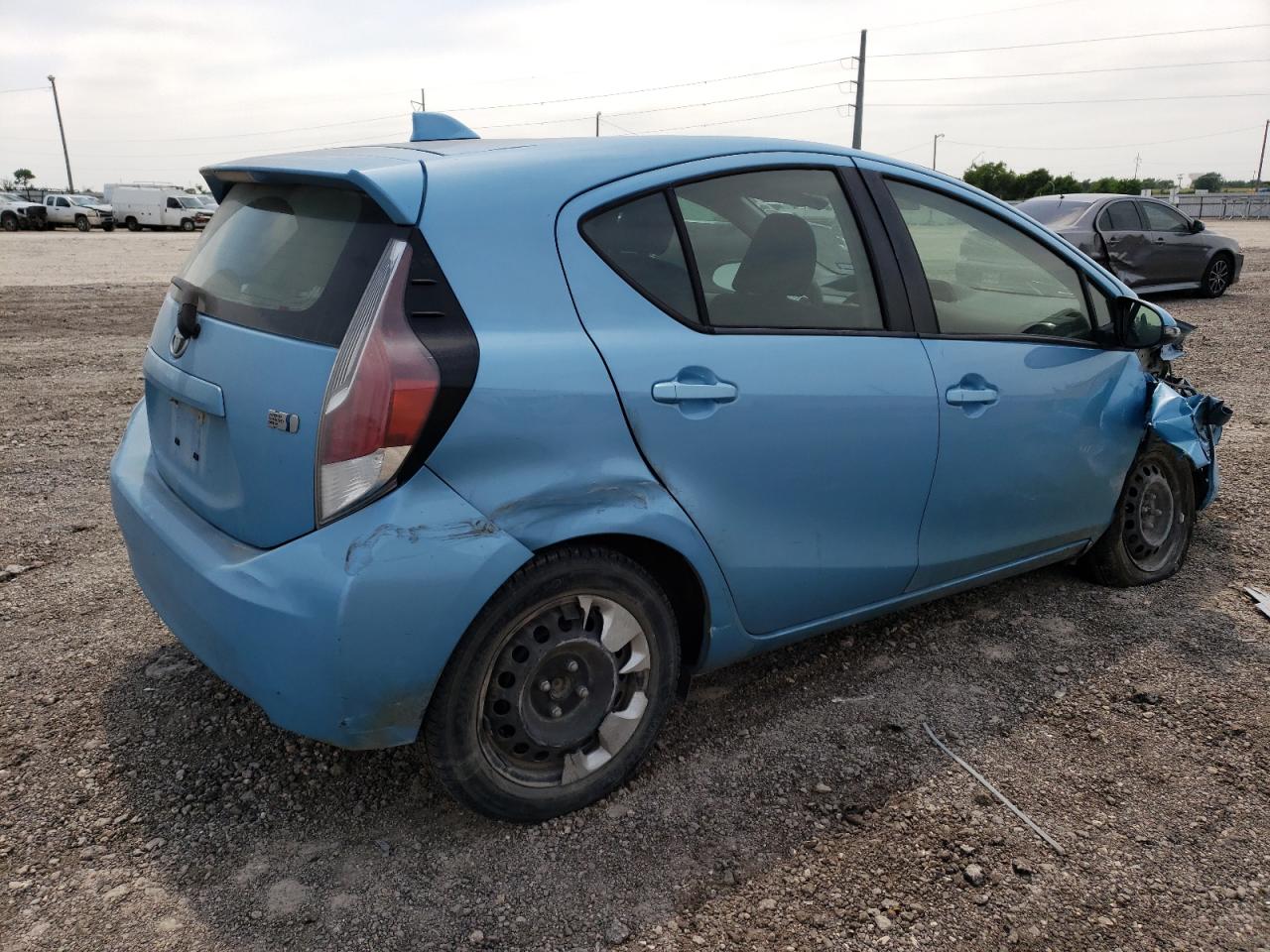 Photo 2 VIN: JTDKDTB35F1111748 - TOYOTA PRIUS 