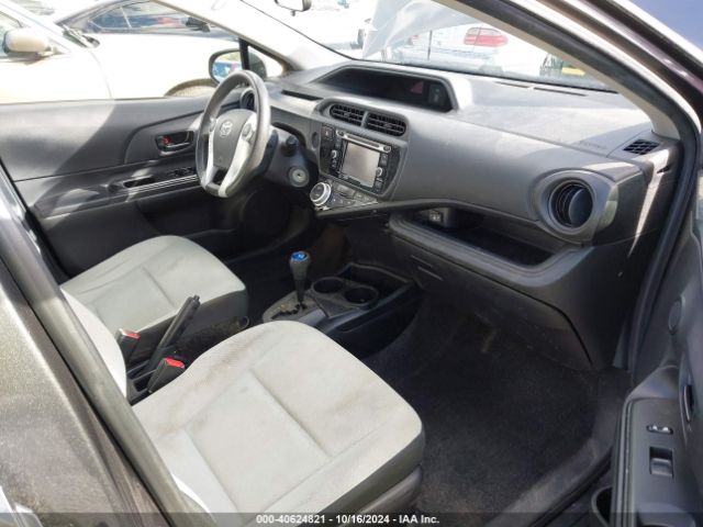 Photo 4 VIN: JTDKDTB35F1578295 - TOYOTA PRIUS C 