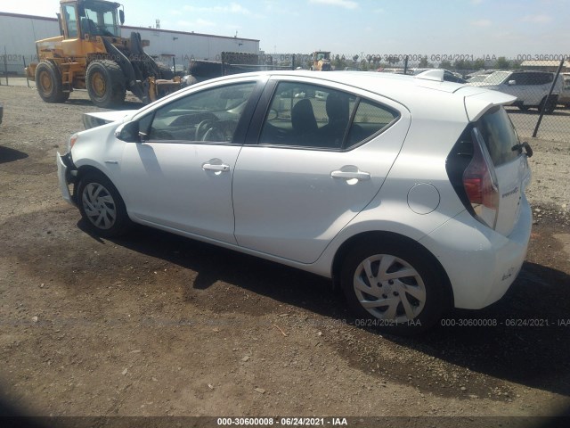 Photo 2 VIN: JTDKDTB35F1586753 - TOYOTA PRIUS C 