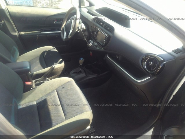 Photo 4 VIN: JTDKDTB35F1586753 - TOYOTA PRIUS C 