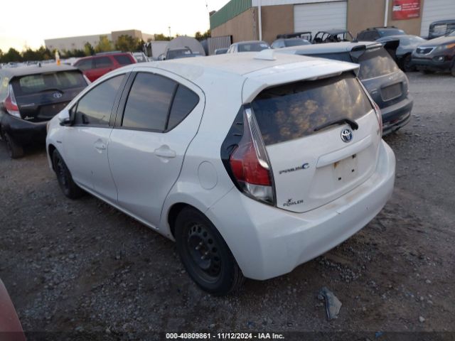 Photo 2 VIN: JTDKDTB35G1126185 - TOYOTA PRIUS C 