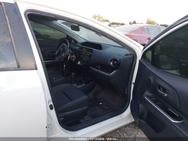 Photo 4 VIN: JTDKDTB35G1126185 - TOYOTA PRIUS C 