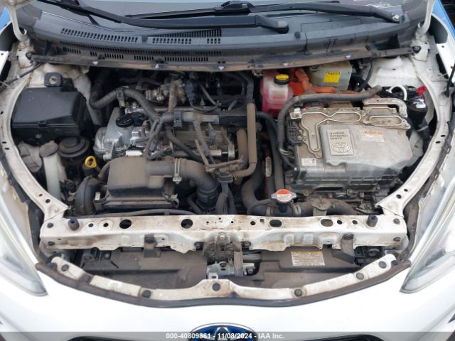 Photo 9 VIN: JTDKDTB35G1126185 - TOYOTA PRIUS C 